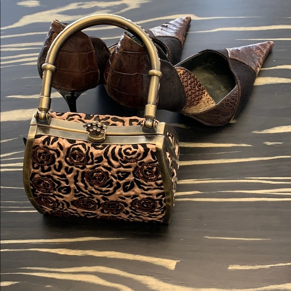 Hand beaded evening 🐆👛 - Picture 8 of 8